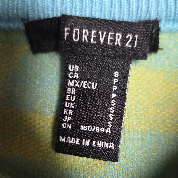 Iron Maiden Cropped Sweater - Picture 3 of 4